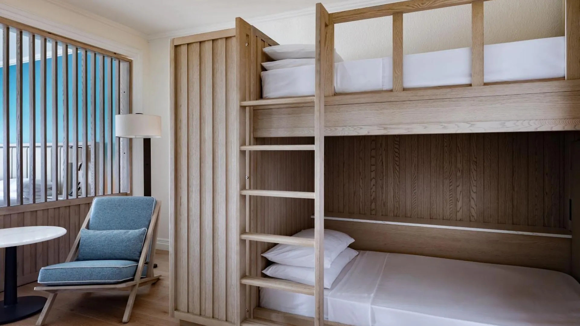 Grand Cayman Marriott Resort Джорджтаун